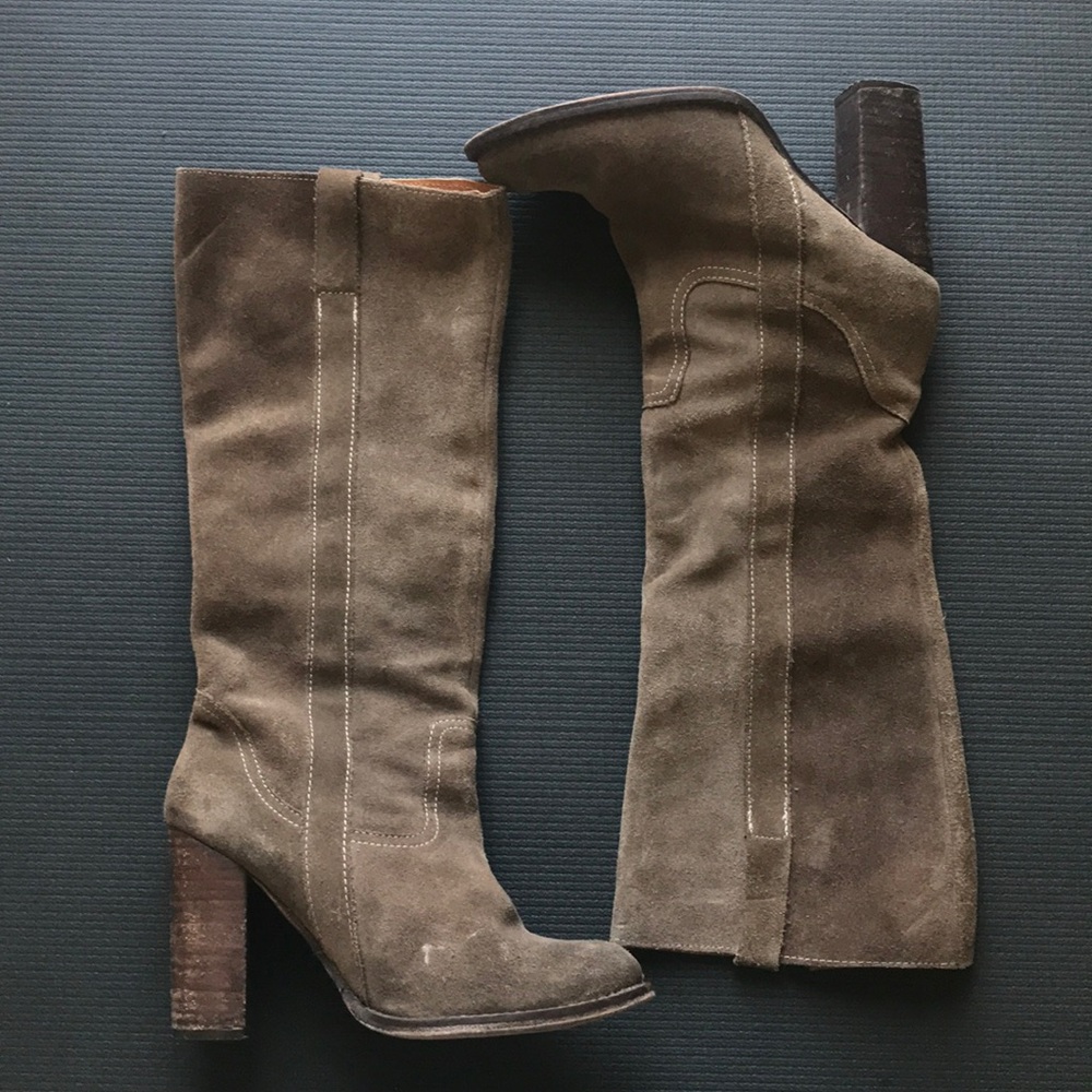 Steve Madden// boots size 8.5